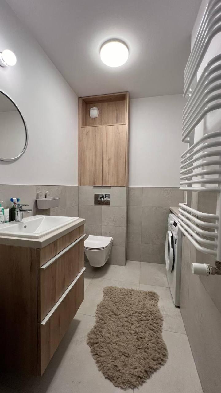 Chopin Airport Apartments Варшава Екстер'єр фото